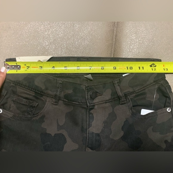 DL1961 Women Green Camo Florence Skinny Mid Rise Instascupt Crop Jeans NEW Sz 24 - Picture 9 of 9